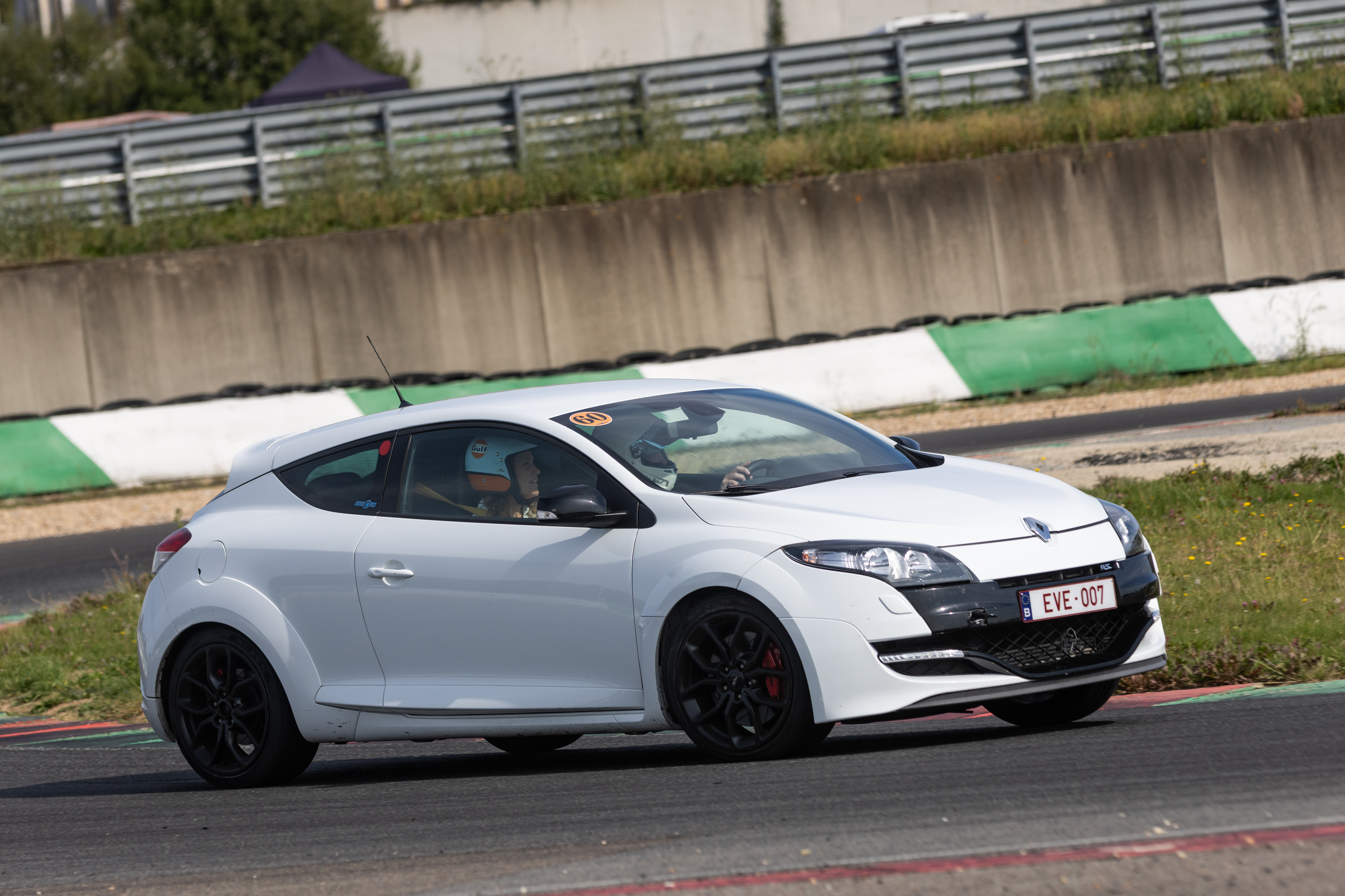 Renault Mégane RS - 265 cv Traction avant 
Voiture Performante, Fun et Facile
Idéale pour débutants et avancés